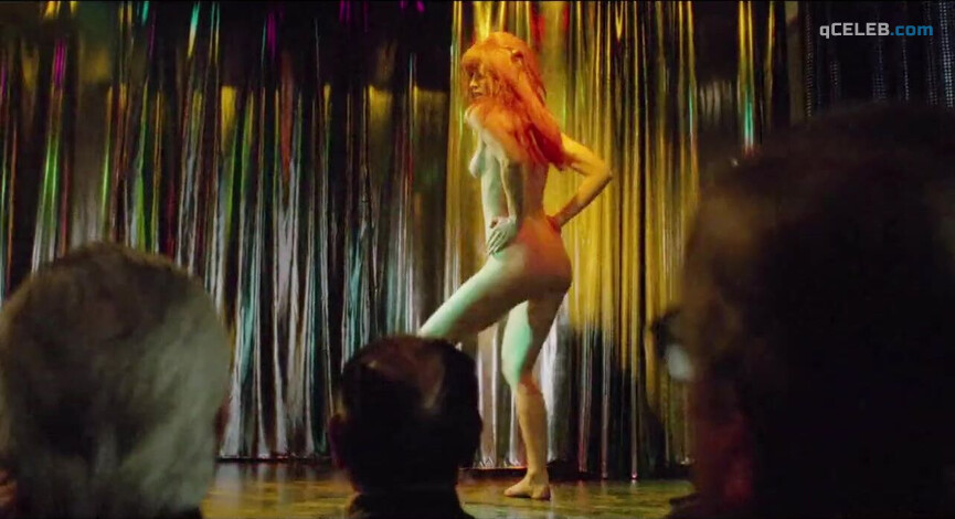 5. Nathalie Cardone nude, Emmanuelle Seigner nude, Mathilde Seigner nude, Christine Pascal nude, Noëlla Dussart-Finzi nude, Jeanne Savary nude – The Smile (1994)