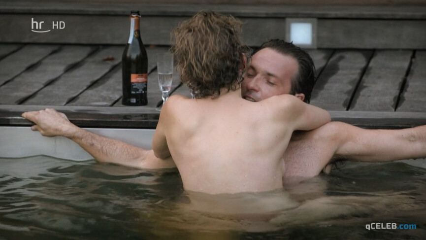 1. Adina Vetter sexy – Vorstadtweiber s01e07 (2014)