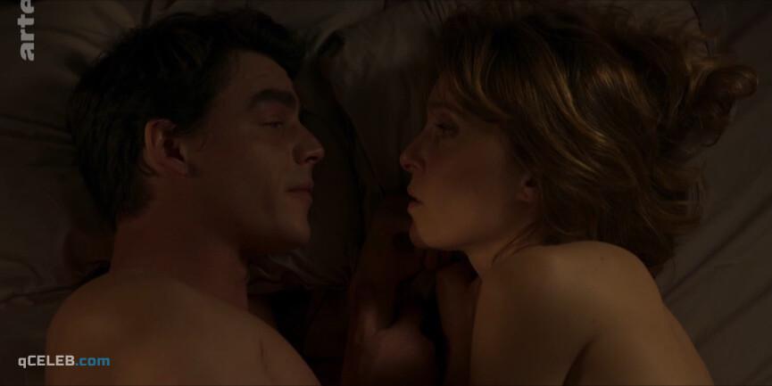 4. Alix Poisson sexy – Jeux d'influence s02e02-03 (2022)