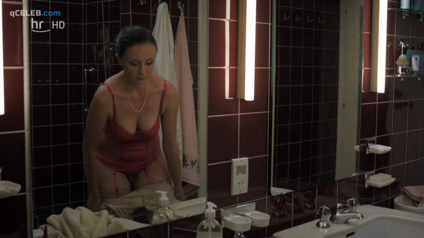 2. Gerti Drassl sexy – Vorstadtweiber s01e06 (2014)