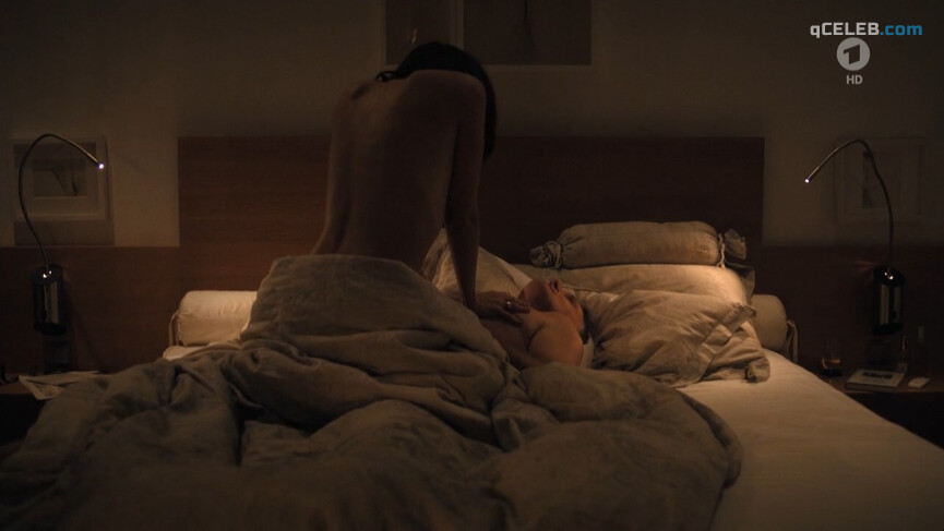 1. Martina Ebm nude – Vorstadtweiber s01e09 (2014)