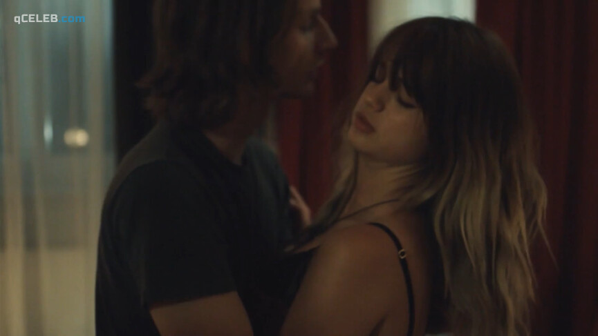 2. Lisa-Marie Koroll nude – Wir Sind Jetzt s01e04 (2019)