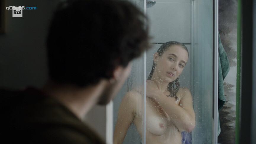 4. Valentina Munafo nude – La Porta Rossa s03e02 (2023)