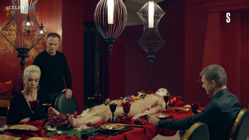 6. Aleksandra Revenko sexy – Gold Diggers s03e05 (2021)