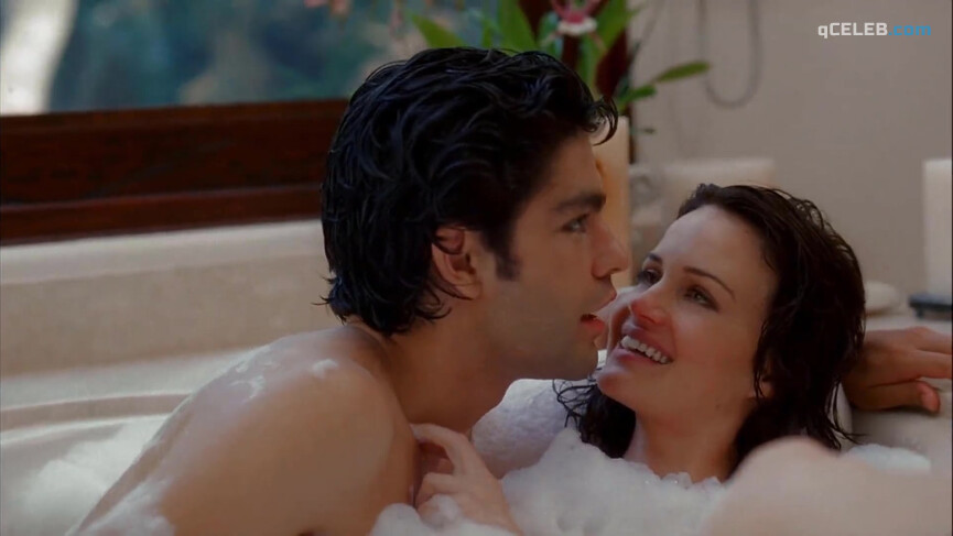 2. Carla Gugino sexy, Leslie Bibb sexy, Perrey Reeves sexy – Entourage s03e16 (2007)