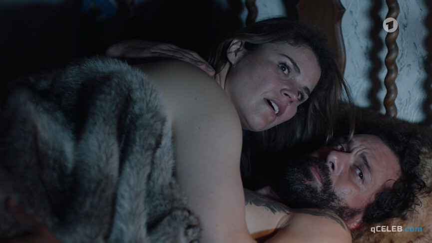 4. Katharina Wackernagel nude – Murder with a View s04e06 (2022)