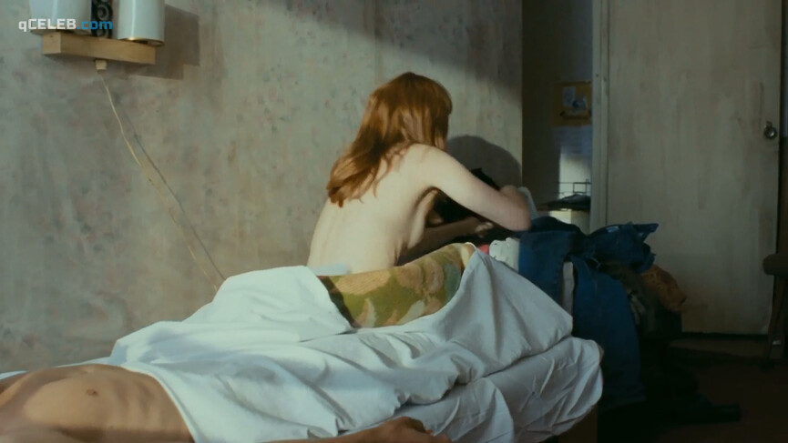 4. Viktoriya Smirnova nude – War (Voina) (2002)