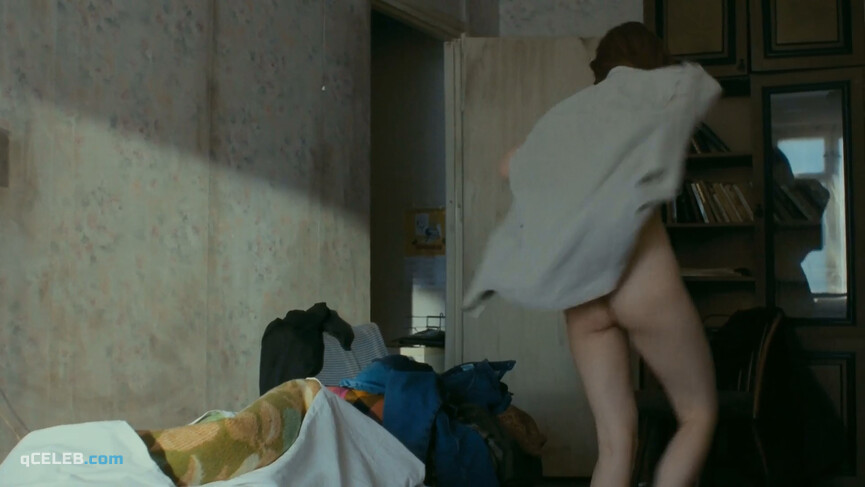 6. Viktoriya Smirnova nude – War (Voina) (2002)