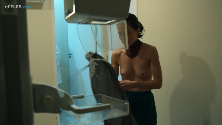15. Marjorie Estiano nude – Sob Pressao 05e04-06 (2022)