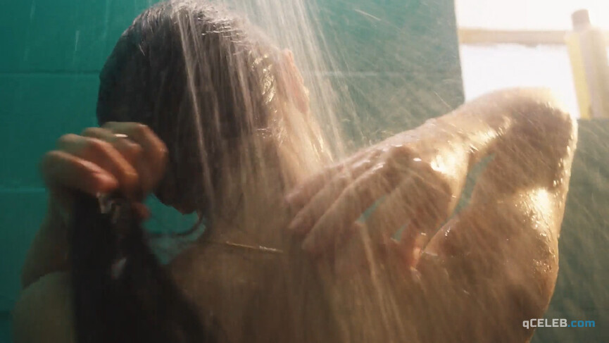 7. Marjorie Estiano nude – Sob Pressao 05e04-06 (2022)