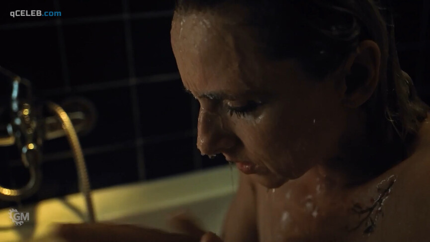 2. Ruth Becquart nude – Undercover s02e07 (2020)