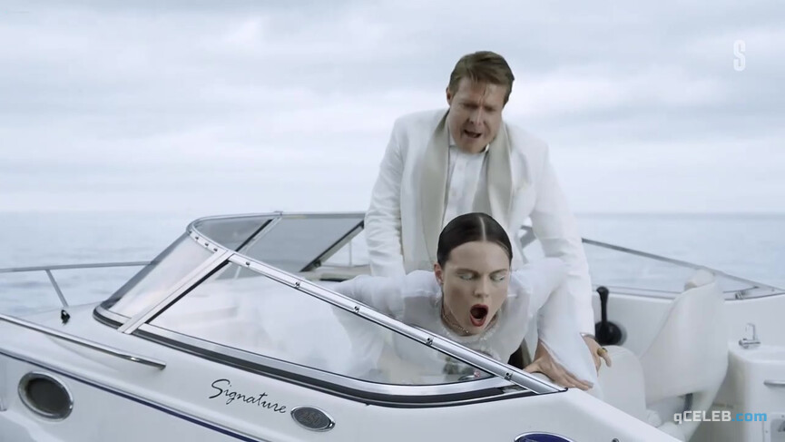 2. Aleksandra Revenko sexy, Sabina Akhmedova nude – Gold Diggers s04e01-02 (2023)