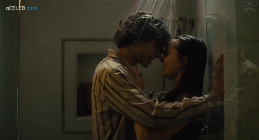 3. Kaitlyn Dever sexy – Beautiful Boy (2018)