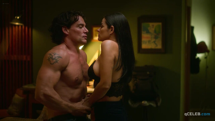 39. Maite Perroni sexy, Ela Velden nude, Alejandra Guzman sexy, Marimar Vega nude, Fabiola Campomanes nude, Helena Haro nude – El Juego de las Llaves s02 (2021)