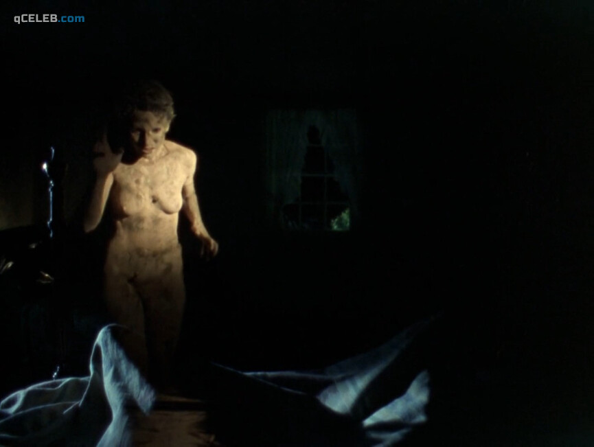 15. Meredith Snaider nude – Habit (1995)