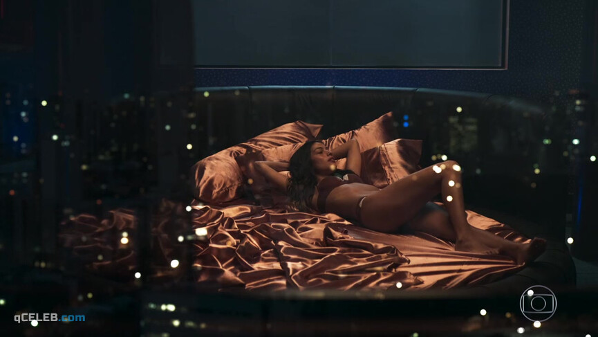 11. Paolla Oliveira sexy, Cynthia Senek sexy – A Dona do Pedaco s01e18 (2019)