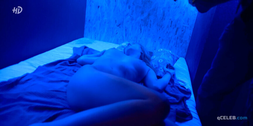 3. Kristina Isaykina nude, Alyona Mikhailova nude – Whirpool s01e01-03 (2020)