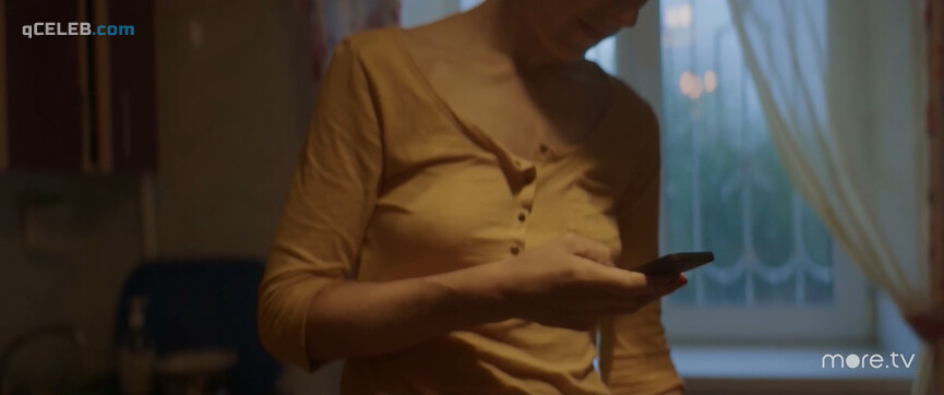 10. Alyona Mikhailova sexy, Irina Gorbacheva nude, Varvara Shmykova sexy – Chiki s01e04-05 (2020)