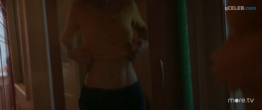 11. Alyona Mikhailova sexy, Irina Gorbacheva nude, Varvara Shmykova sexy – Chiki s01e04-05 (2020)