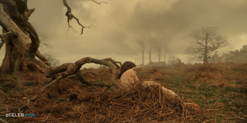 3. Emma Paetz sexy – Pennyworth s01e06 (2019)