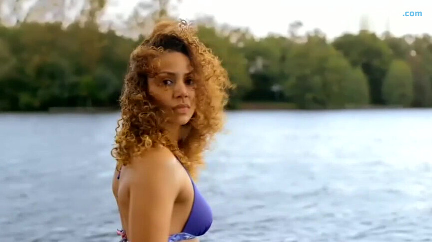 3. Haley Louise Jones sexy – Einstein s2e04 (2018)