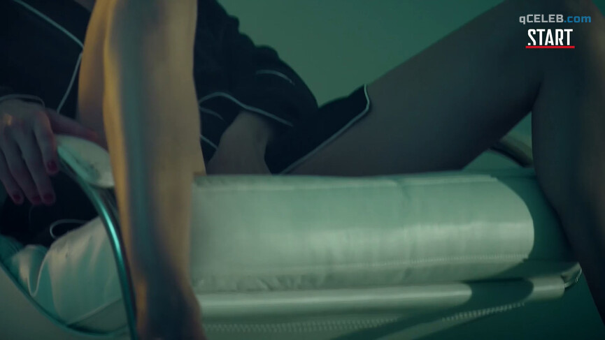 1. Darya Moroz sexy – Gold Diggers s02e03 (2020)