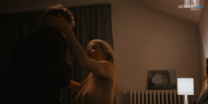 1. Laura Sepul nude, Fanny Piot nude – Quartier Des Banques s02e02-03 (2019)
