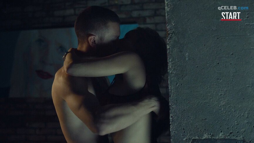 1. Lyubov Aksyonova sexy, Marina Zudina sexy – Gold Diggers s02e04 (2020)