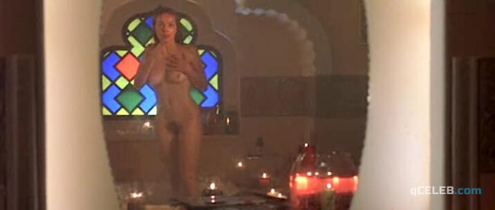 2. Violante Placido nude, Valentina Cervi nude – L'anima gemella (2002)