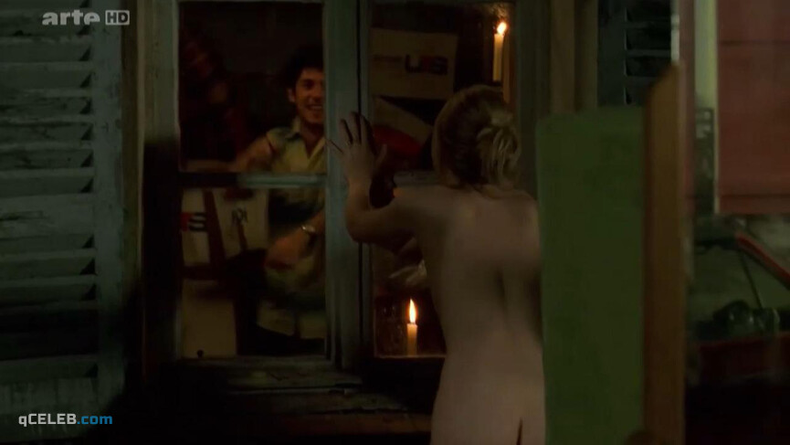 2. Isabelle Carre nude – Feelings (2003)