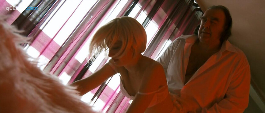 2. Vinzenz Kiefer nude – Gluck (2012)