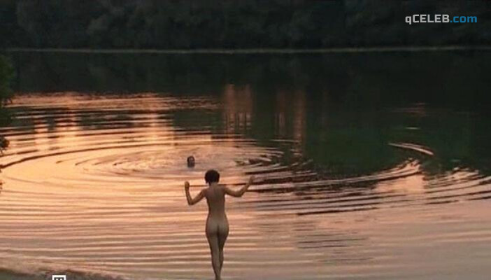 1. Darya Charusha nude – Pryatki (2011)