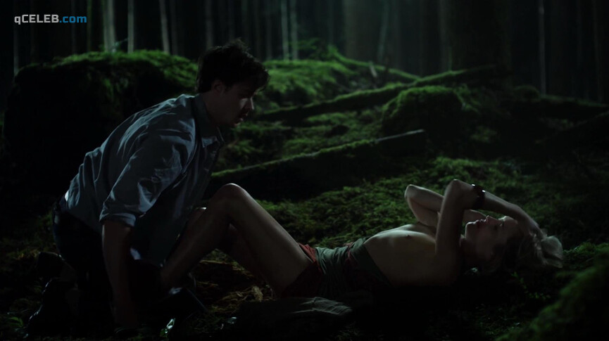 3. Sharon Hinnendael nude – Embrace of the Vampire (2013)
