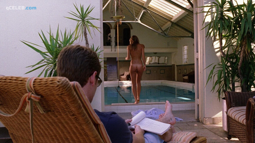 2. Beau Garrett nude – Entourage s01e05 (2004)